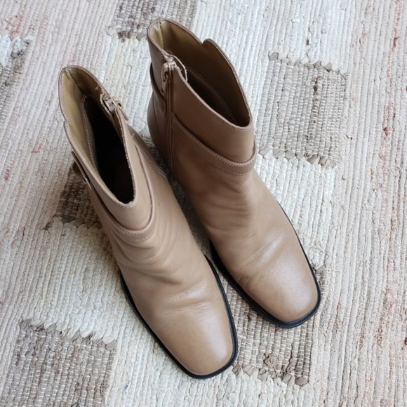 Karen Scott Riser Leather Ankle Booties Heeled Side Zip size 7.5M Neutral - Picture 5 of 11